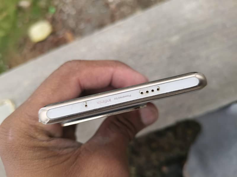 Infinix Zero 30 2