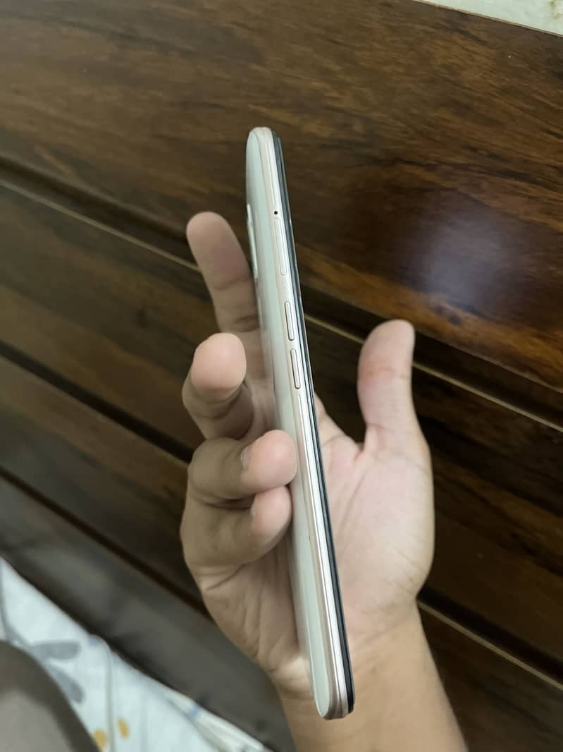 OPPO A5 1