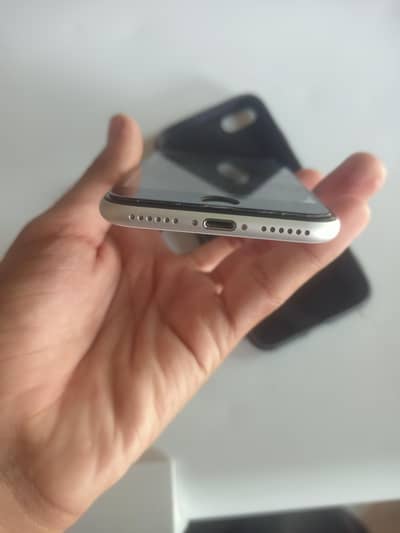 Apple iPhone SE2020
