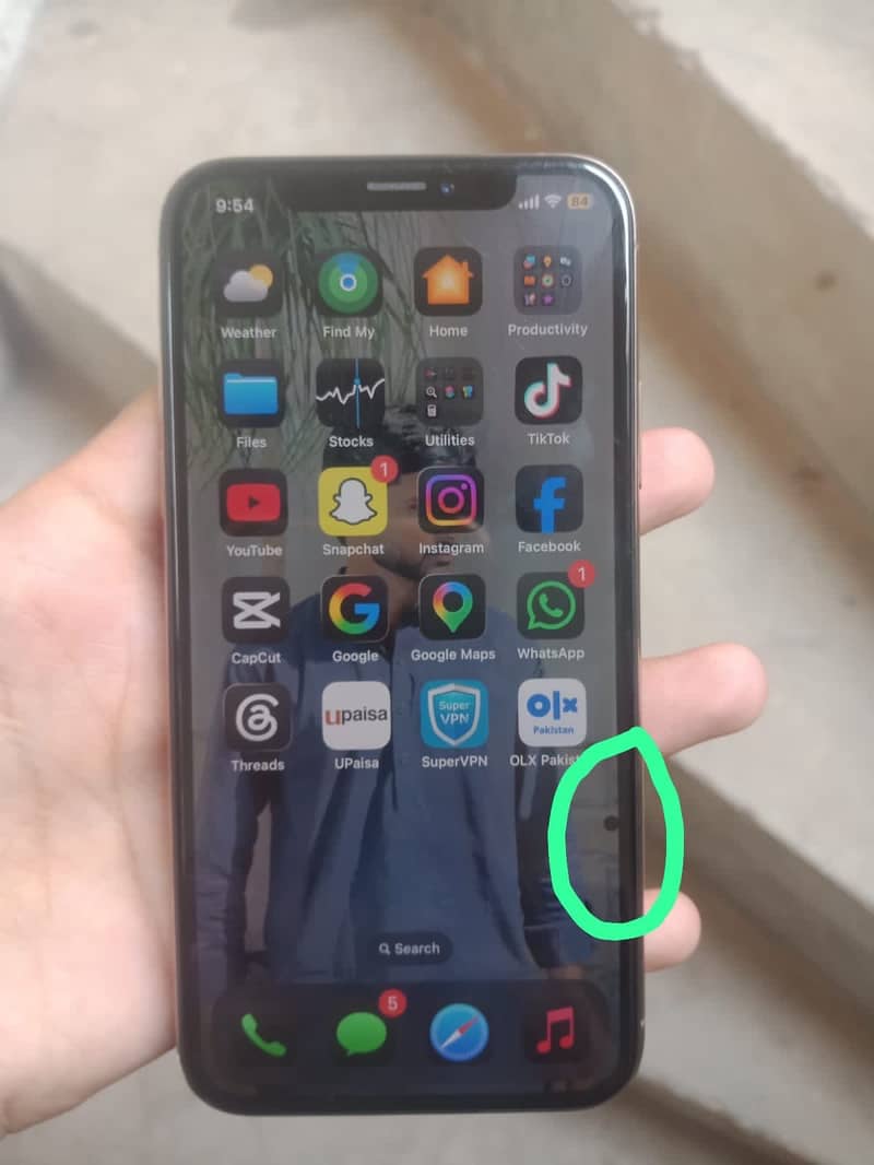 Apple iPhone XS 4