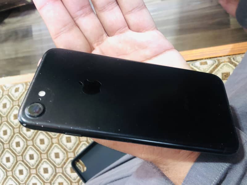 iPhone 7 1