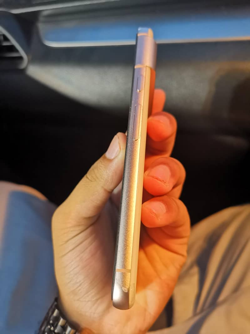 Google Pixel 8 2