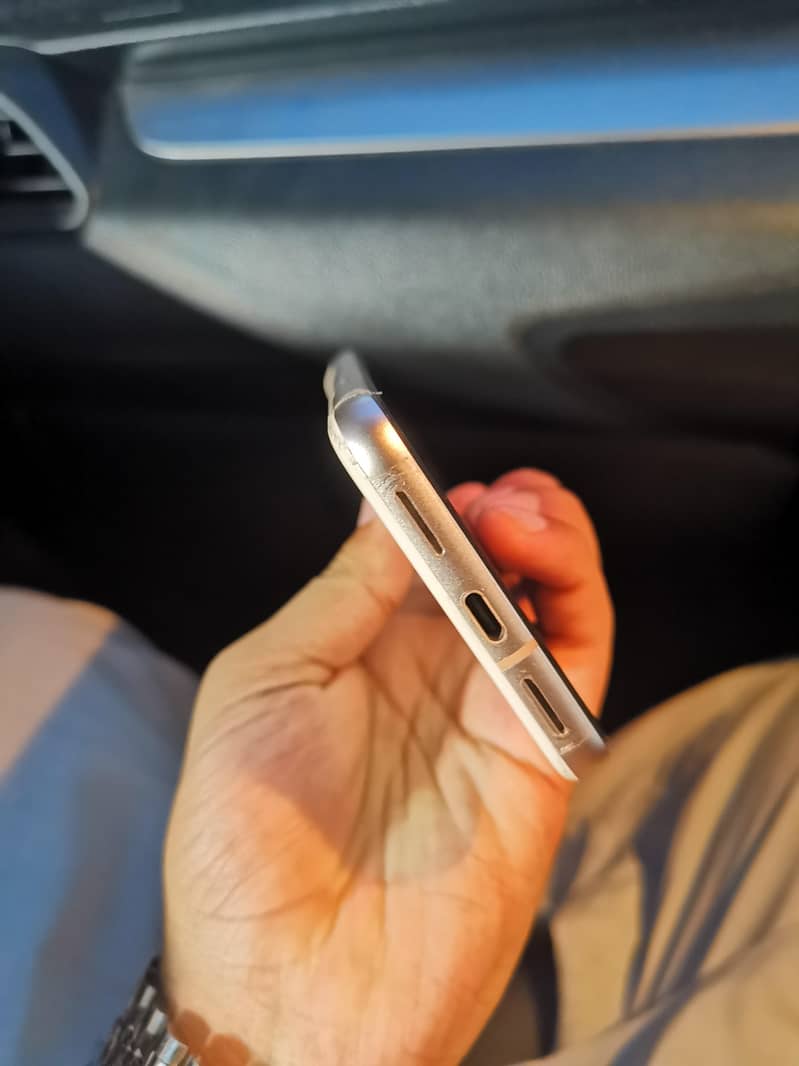 Google Pixel 8 3