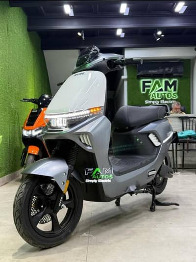 Evee S1 (Lithium) Electric Scooty New 2026 Model