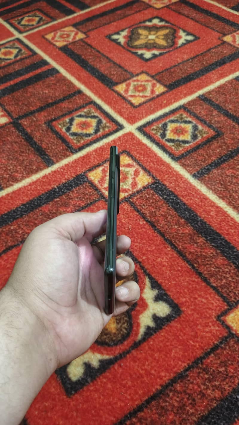 Google Pixel 6 pro 4