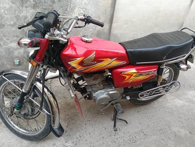 Honda CG 125 2021 new condition bht kam chali hy only 23000 All ok