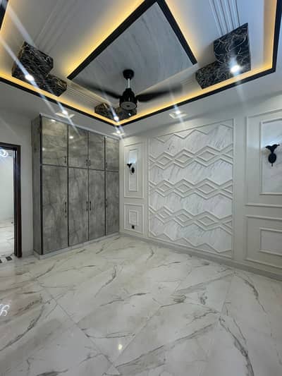 10marla lower portion for rent in LDA avenue Lahore