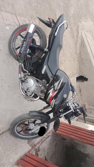 Yamaha YBR G