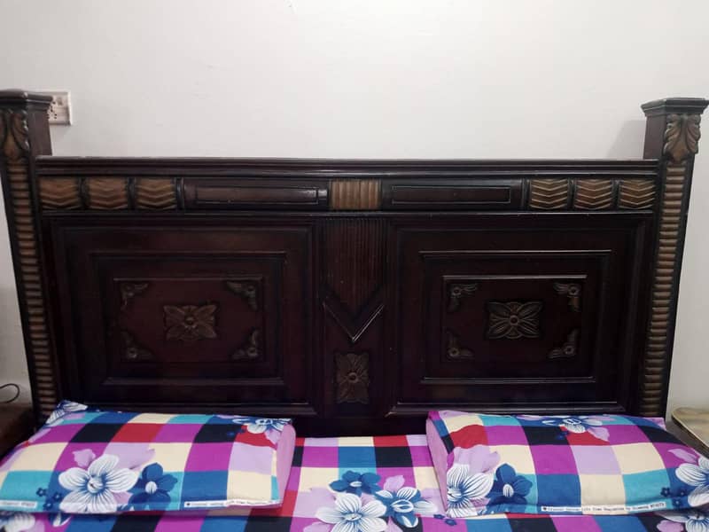 Chinioti Bed 2