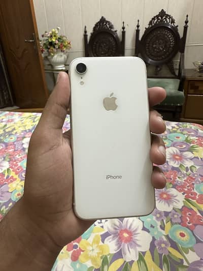 Apple iPhone XR, 10/9.5, waterpack, sim locked, 78%, 64gb