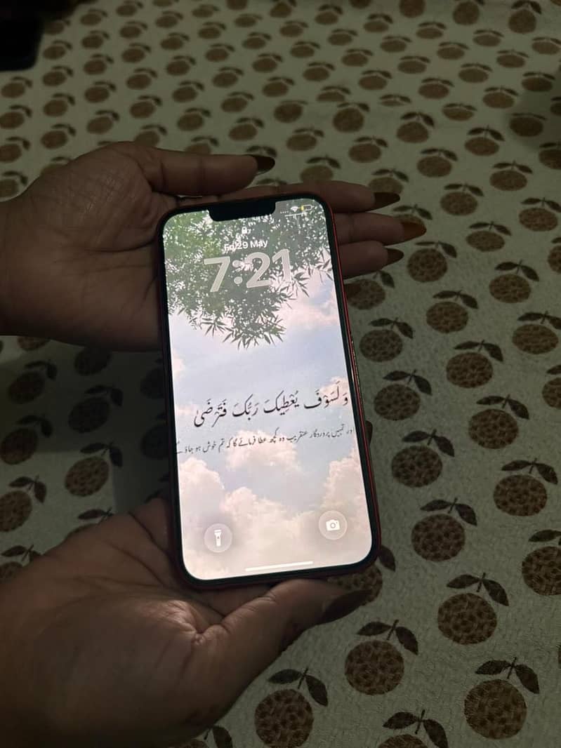 Apple iPhone 13 2