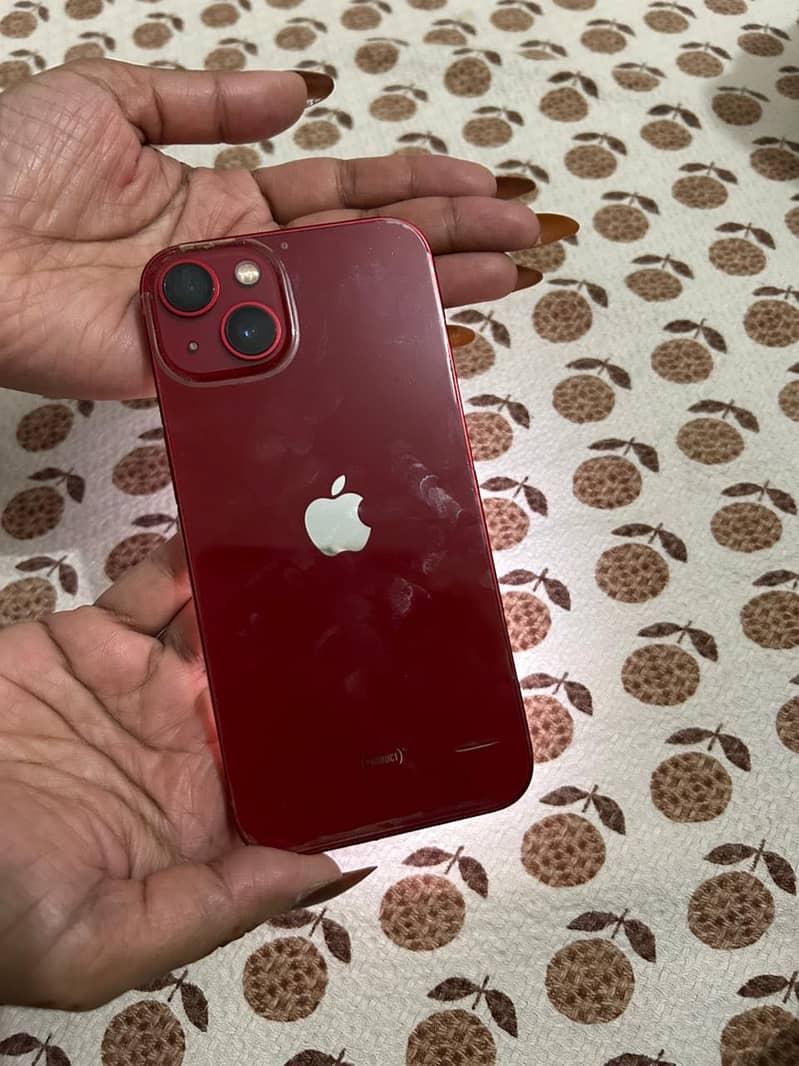 Apple iPhone 13 4