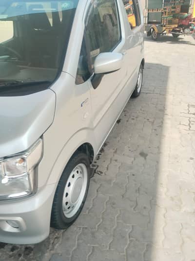 Suzuki Wagon R Stingray 2026