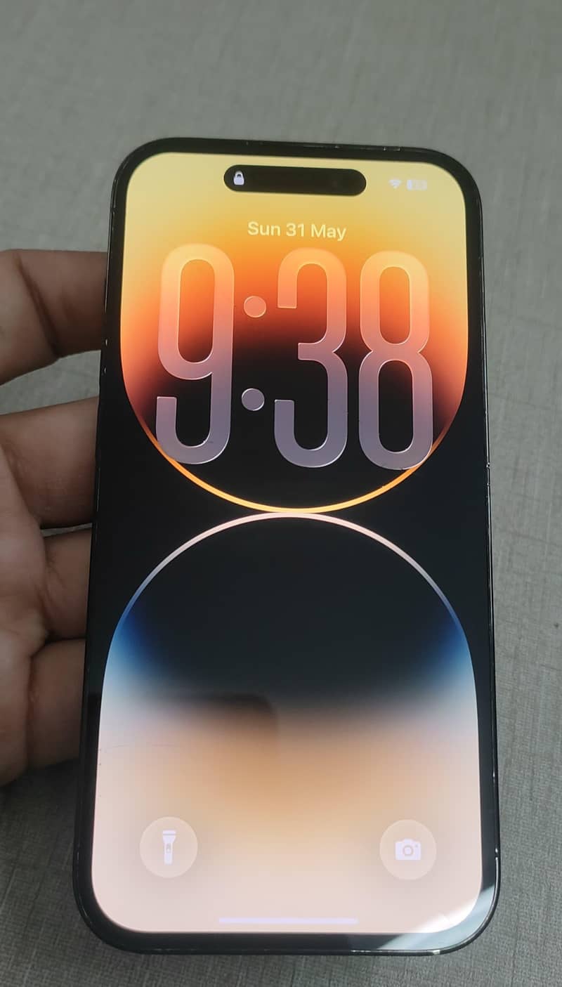 Apple iPhone 14 Pro 1