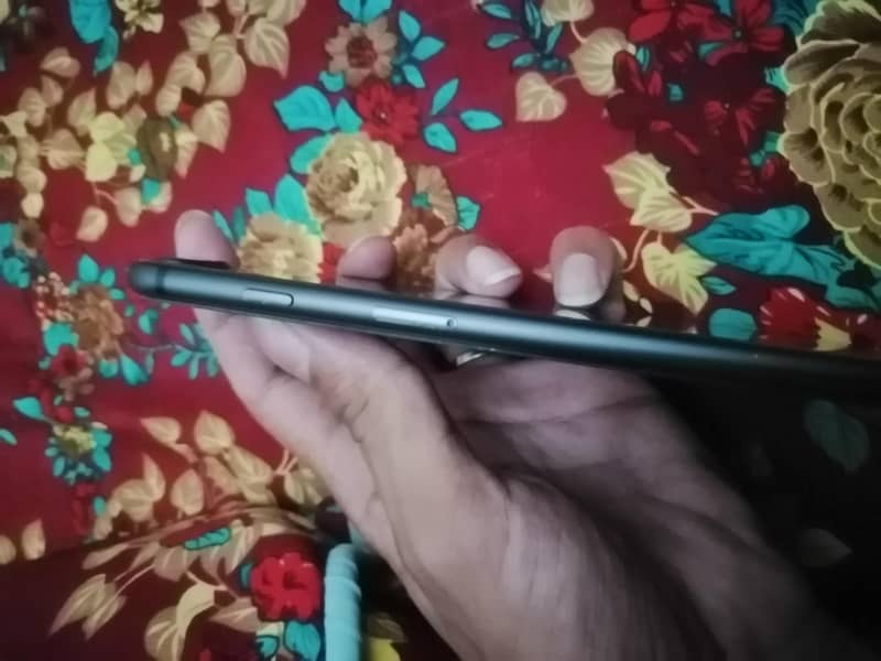 Apple iPhone 8 Plus 7