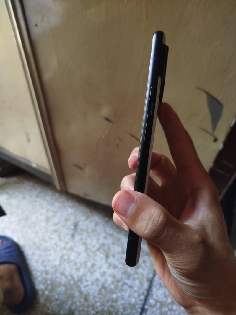 Google Pixel 6 4