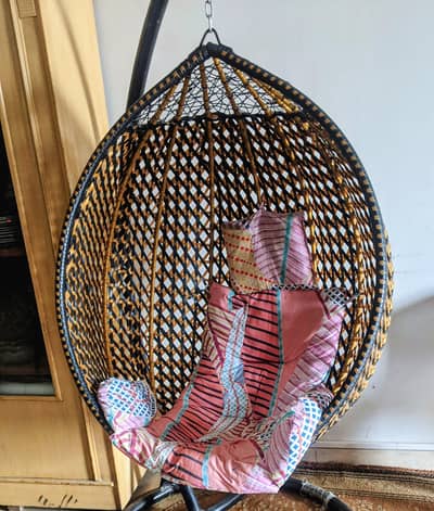 Oval Shape Swing Jhula for garden lawn and lounge