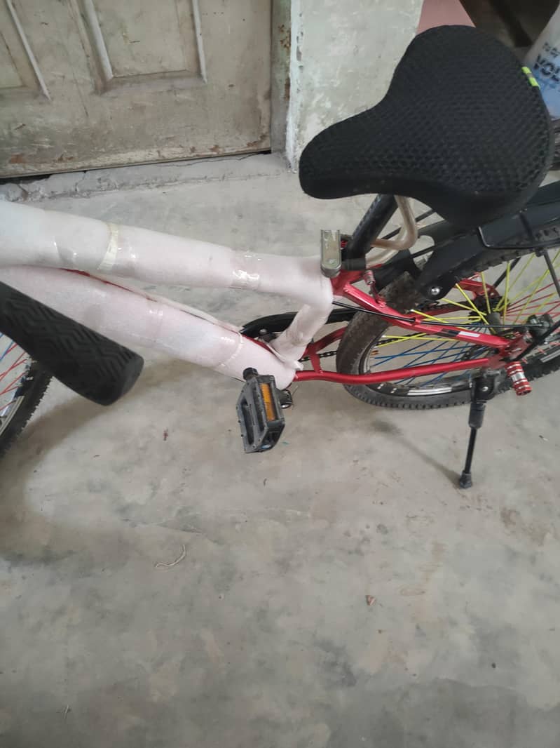 03004622770نیو کنڈیشن میں سائیکل لاٹ والی ہے امپورٹڈ 6