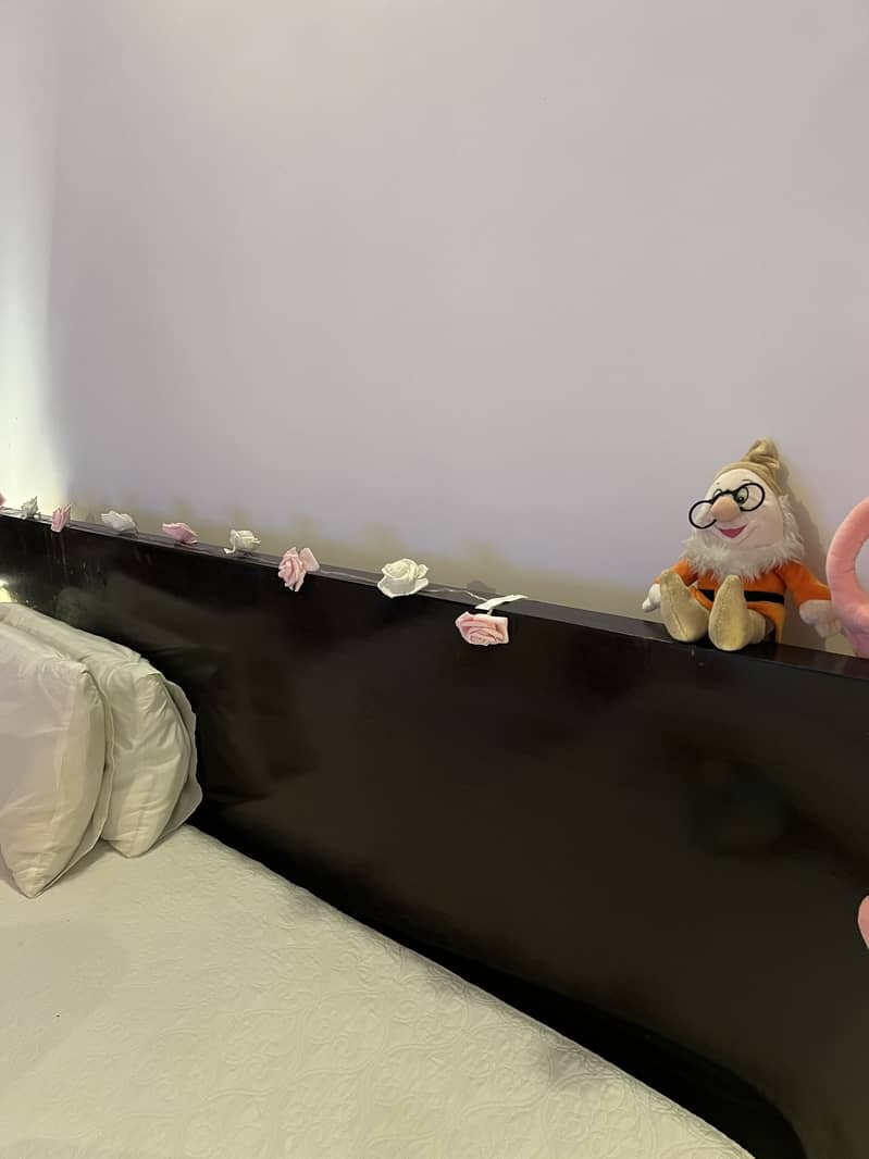 Bed and side tables 1