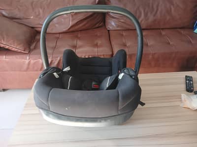 tinnies carry cot and car seat