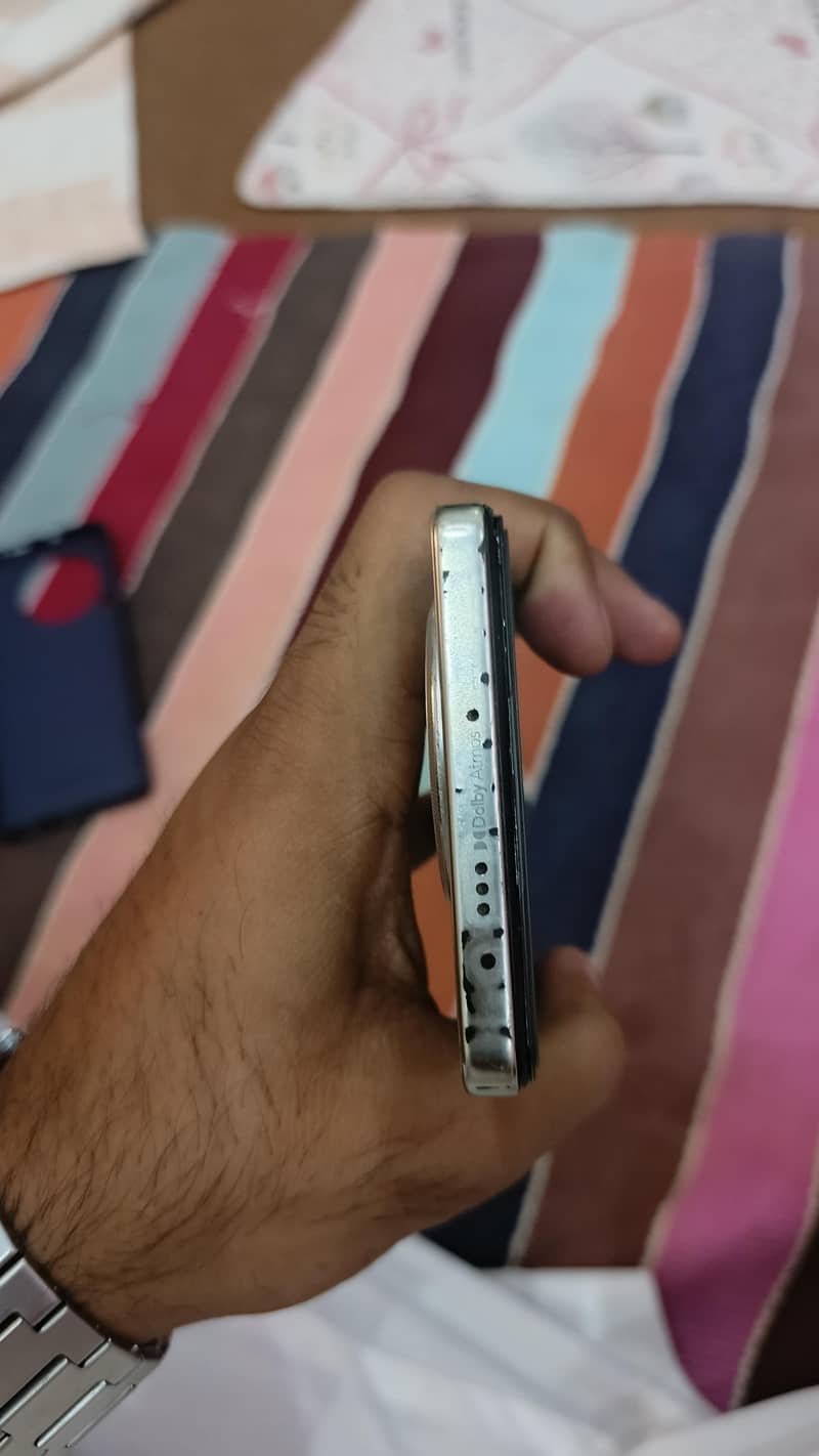 Tecno CAMON 30 2