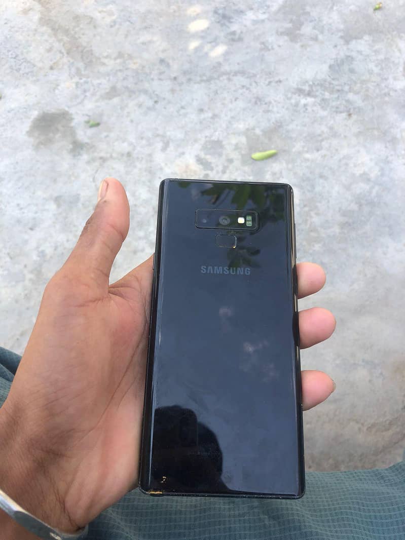 Samsung Mobile Note 9 1