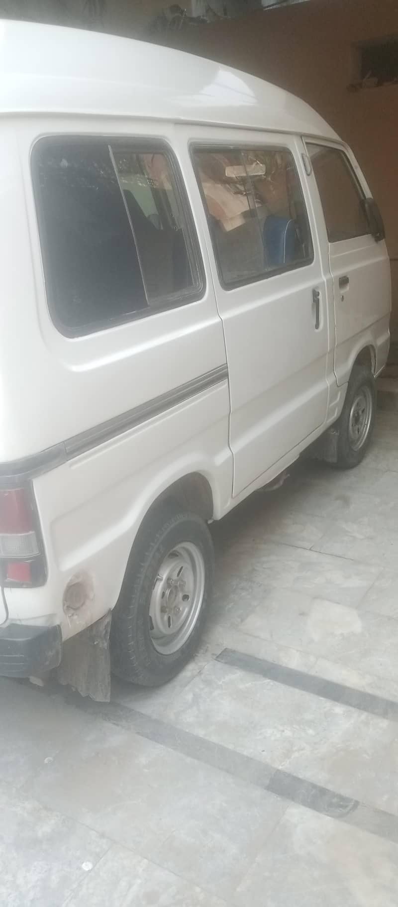 Suzuki bolan 13
