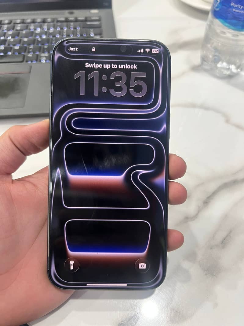 Apple iPhone 17 Pro Max 3