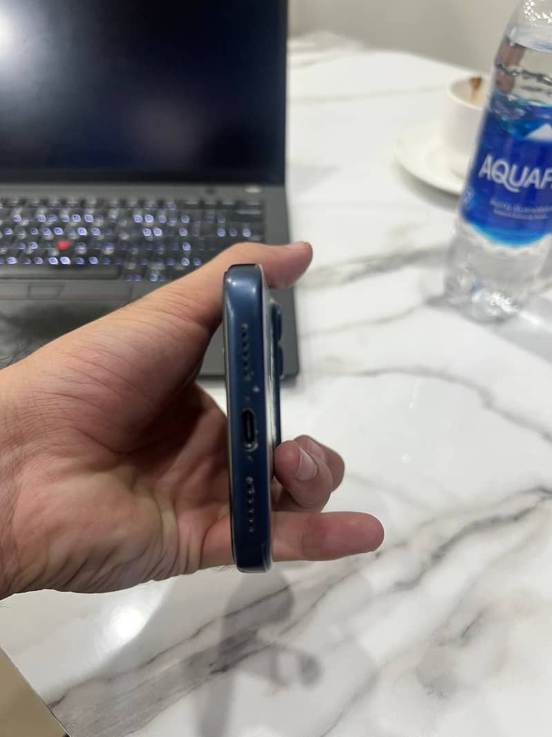 Apple iPhone 17 Pro Max 5