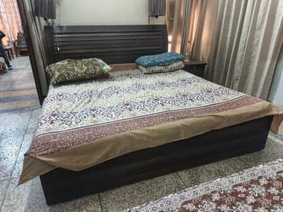 King Double Bed - side tables - dressing table
