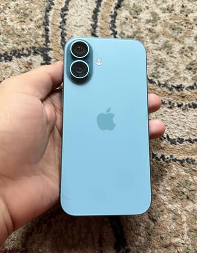 Apple iPhone 16