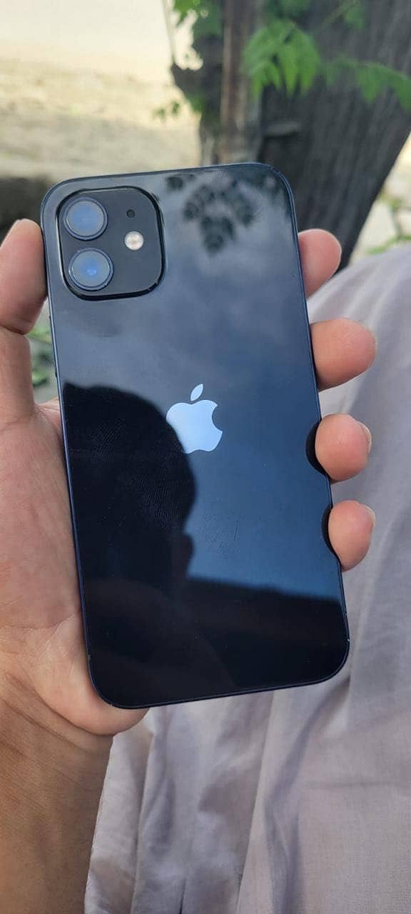 Apple iPhone 12 2