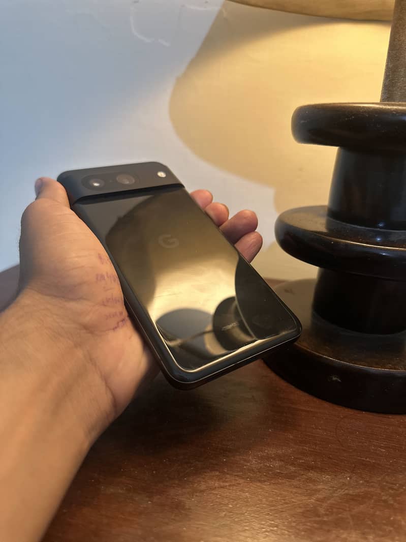 Google Pixel 8 2