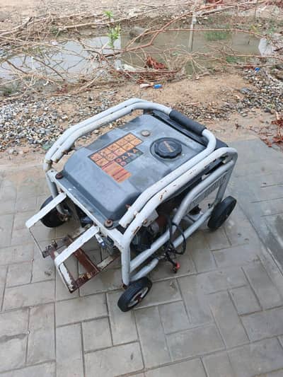 with out battery (medium condition) phone no:03012719133