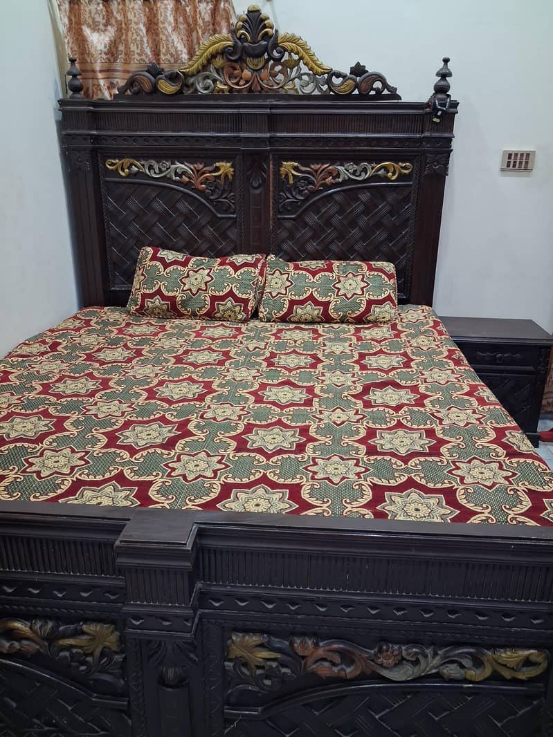Bed,dreesing Table 2