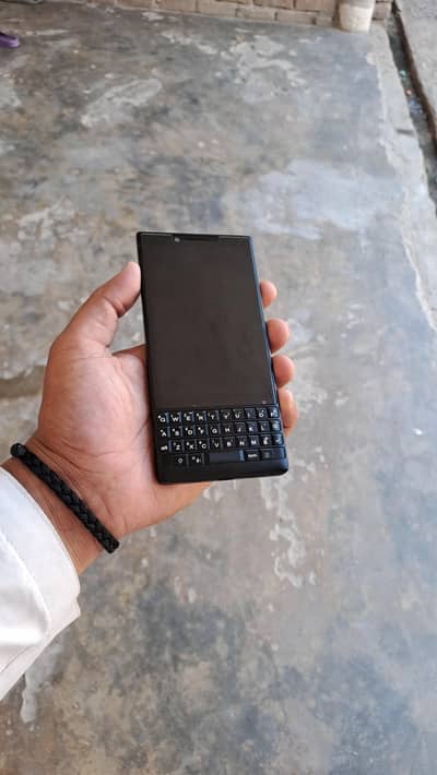 BLACKBERRY KEY 2  DUAL SIM PTA APPROVED