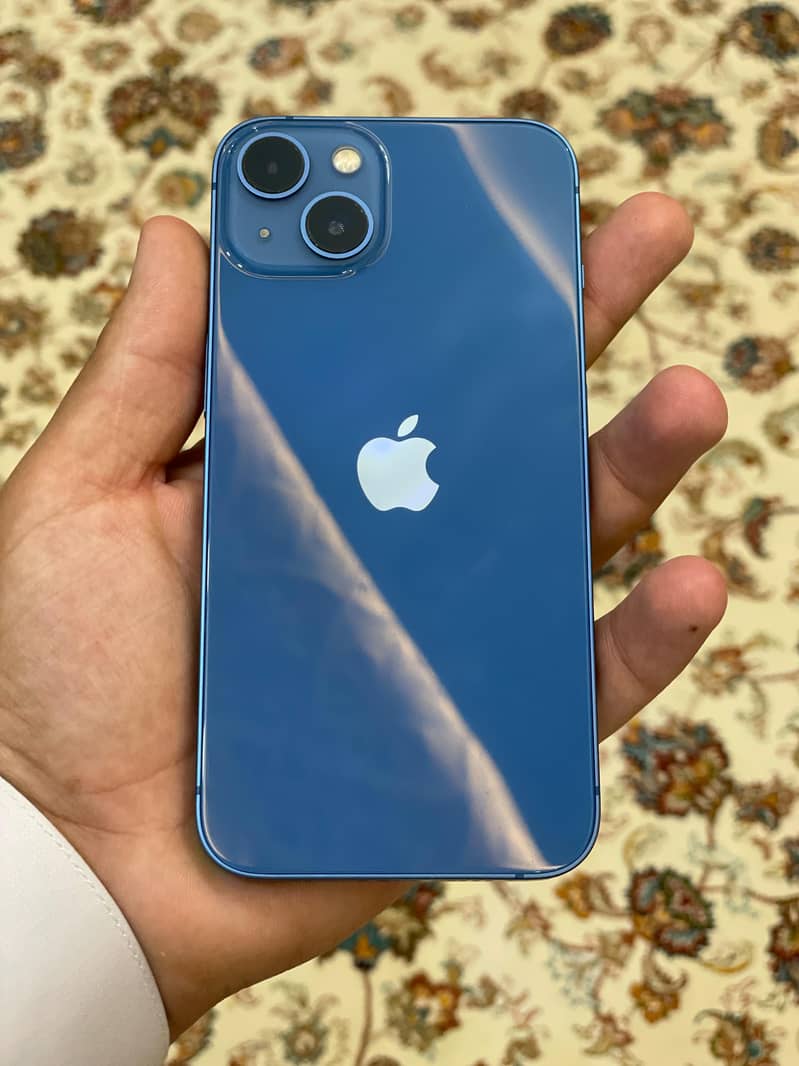 Apple iPhone 13 1