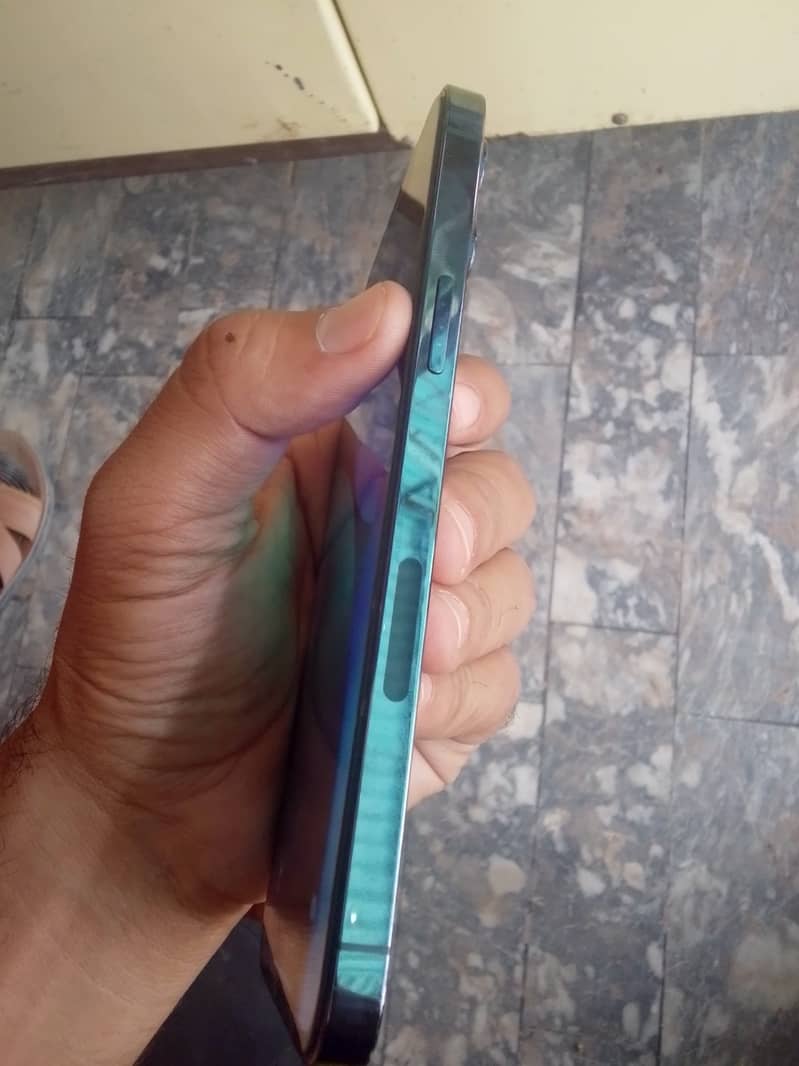 iPhone 12 Pro Max 7