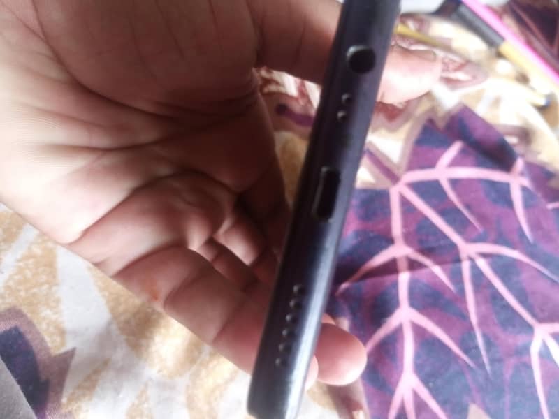 OPPO A3s 3