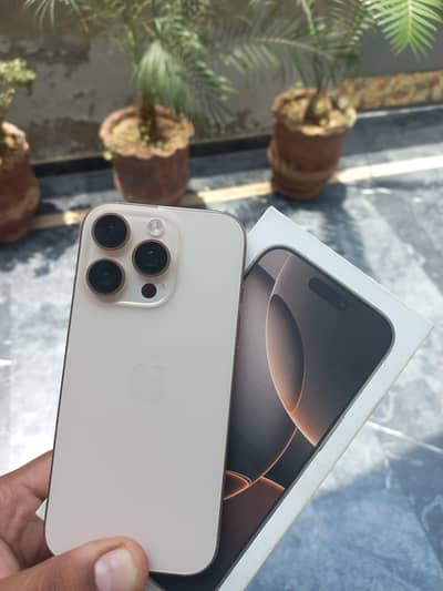 Apple iPhone 16 Pro 256GB LLA 99% BATTERY 10/10 CONDITION WITH BOX