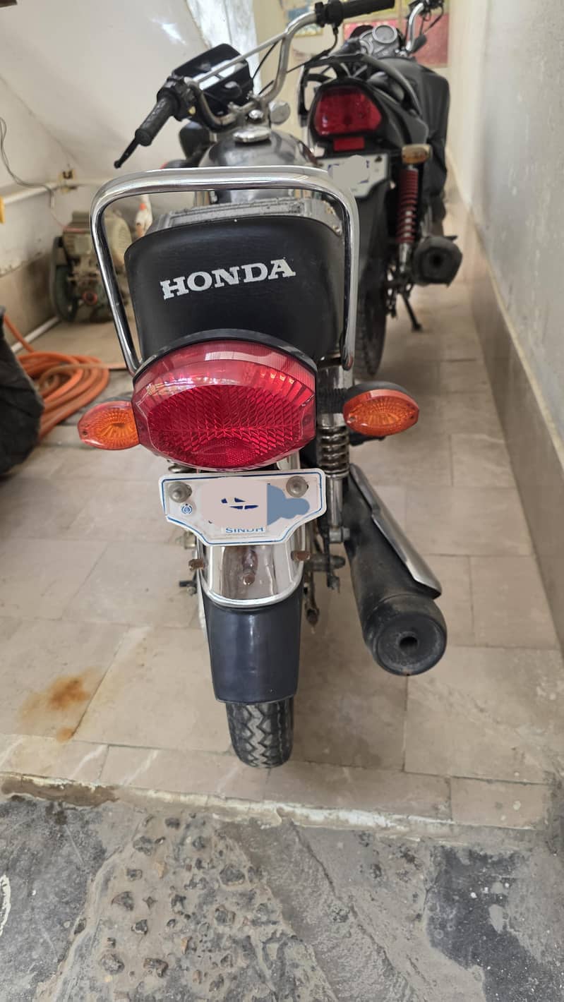 Unique 125 2016 4
