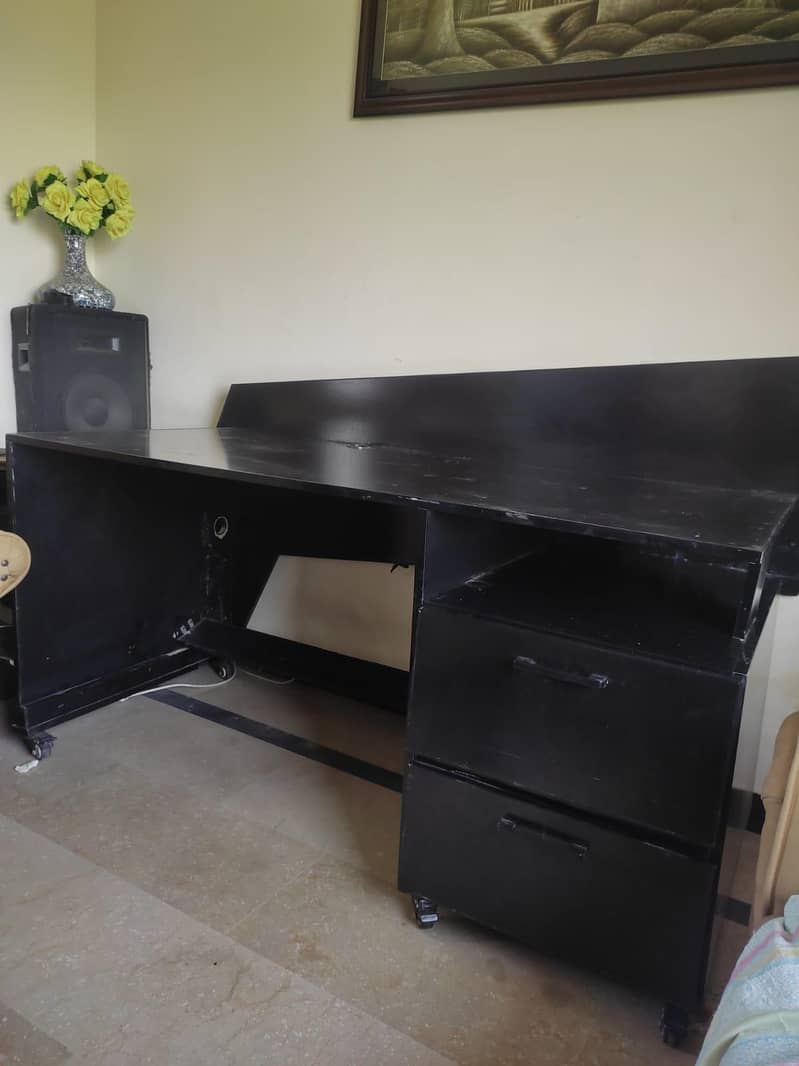 computer table 1