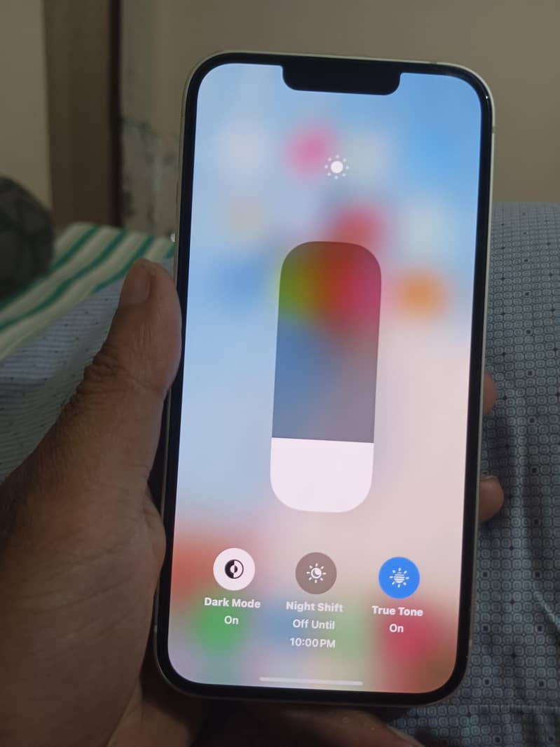 Apple iPhone 13 1
