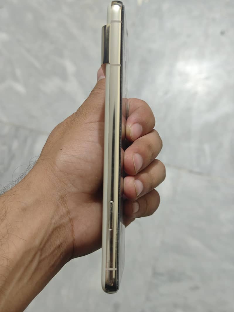 Google Pixel 8 Pro 5