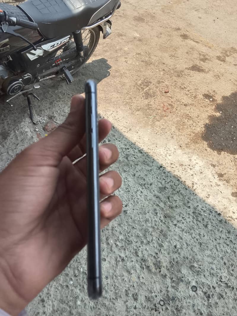 Apple iPhone X 1