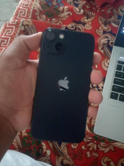 Apple iPhone 13