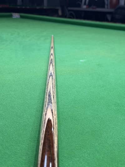MKR CLASSIC CUE WITH BOX