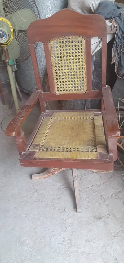 Wooden Revolving Chair