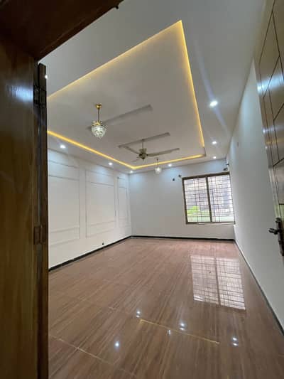 Full House available for rent in E-11/2 near MARKEZ