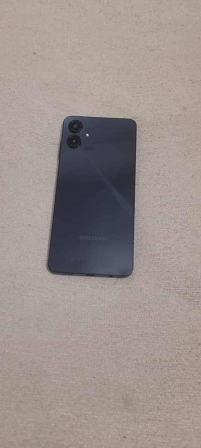 Samsung galaxy A06 64gb daul sim ofical pta aprov with box
